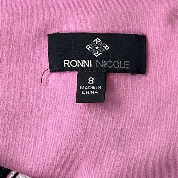 Ronni Nicole short sleeve top - Picture 4 of 5